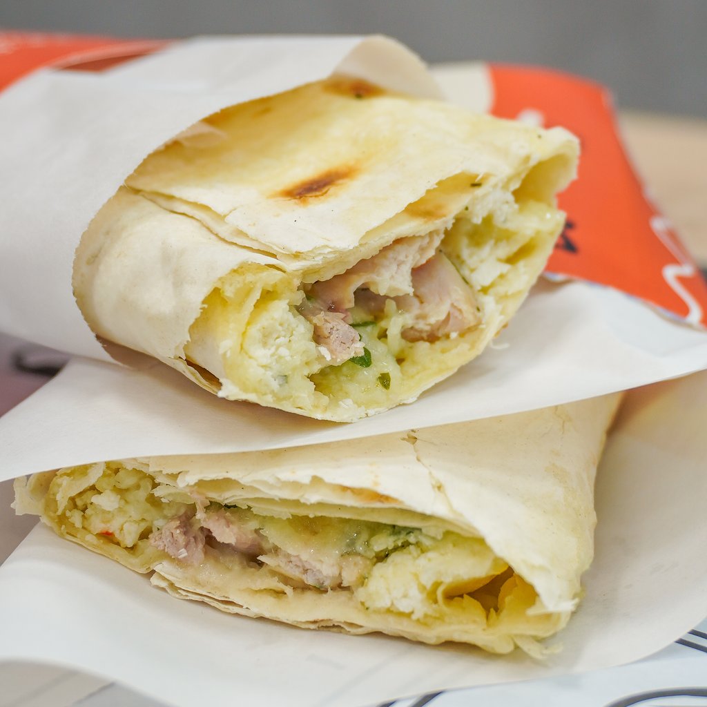 Лаваш з печеною куркою та сиром, 250г