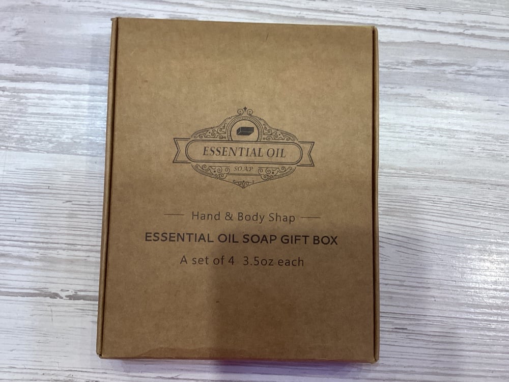 Мило з ефірною олією