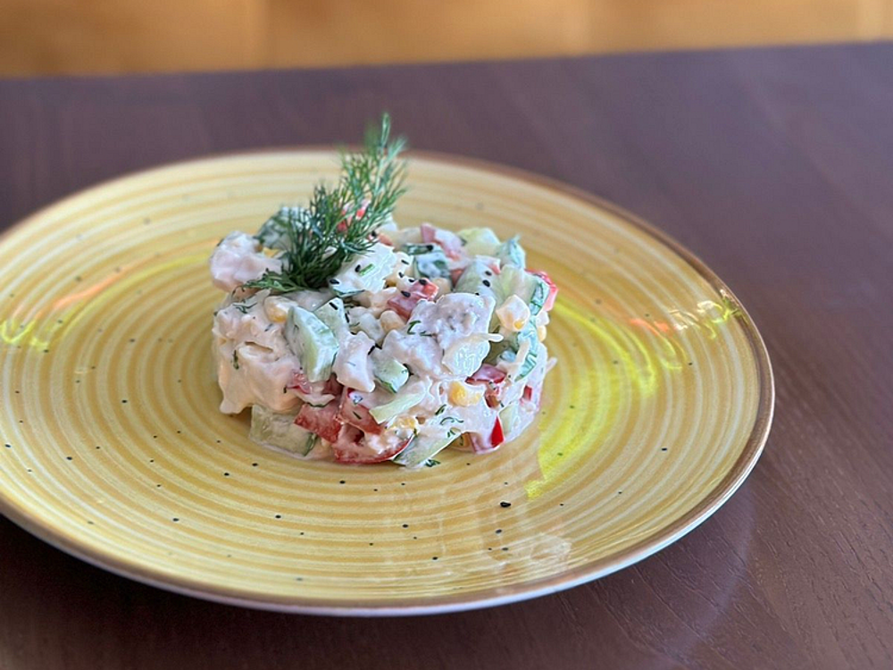 Салат з куркою