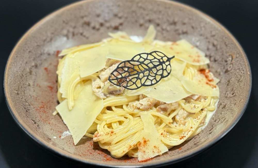 Спагеті Карбонара (персонал)