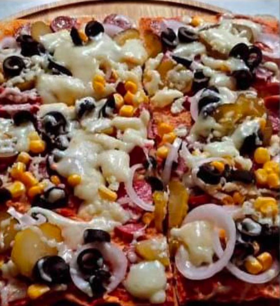 Піца Chilli smile (гостра з овочами та копчю ковбаскою) 24*24