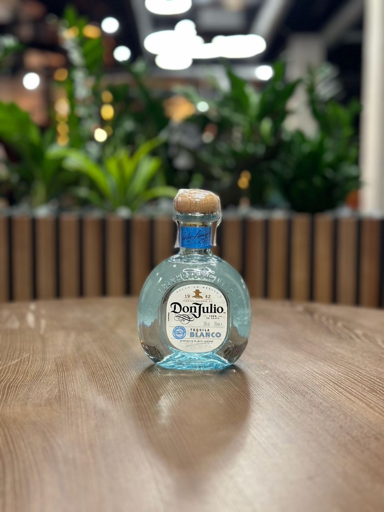 Текіла Don Julio Blanco100% de Agave 50ml
