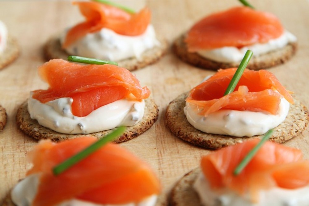 Salmon and mango tartare