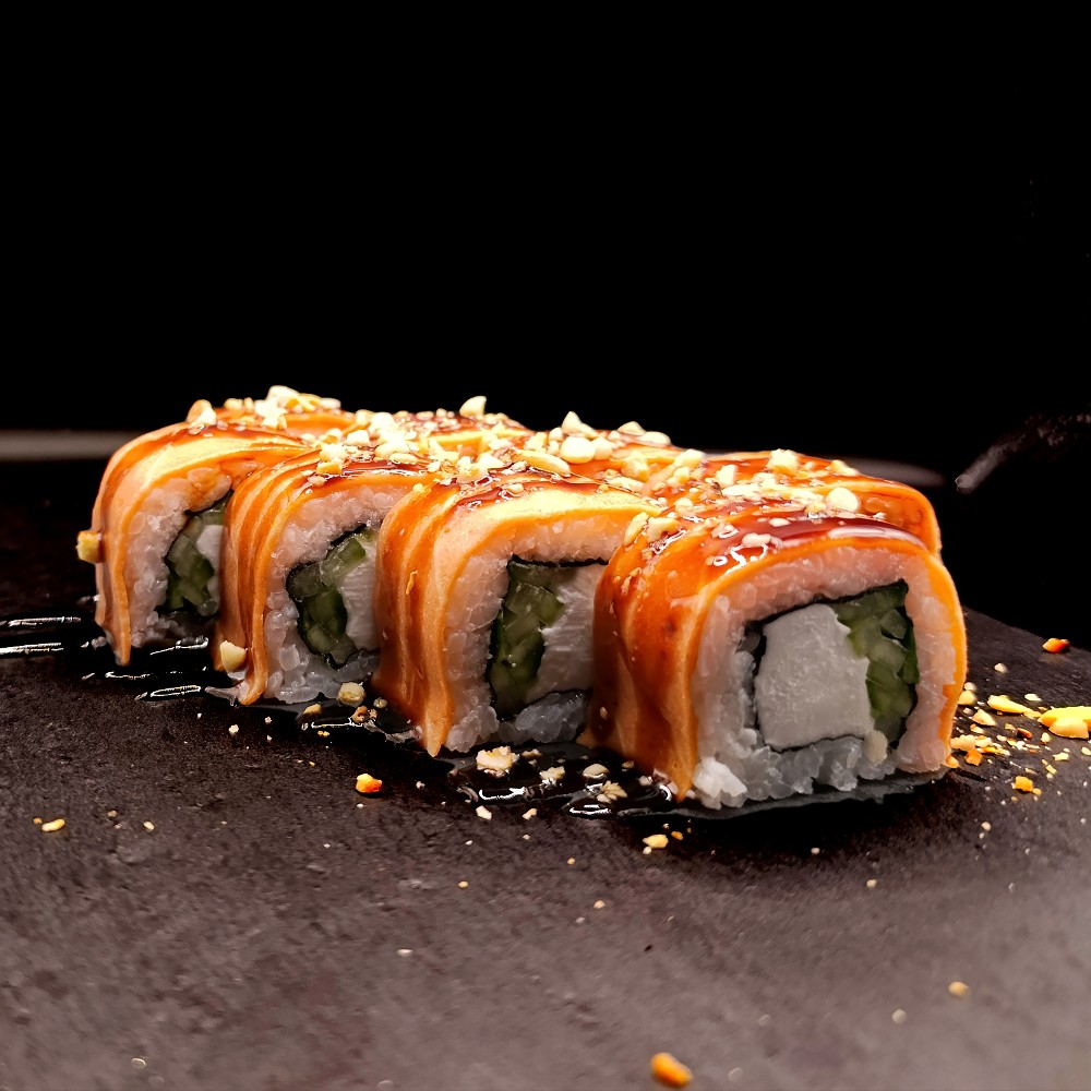 Vegan Philadelphia Salmon Roll 