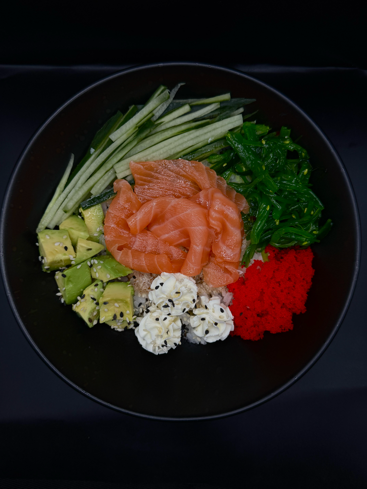 Боул з лососем