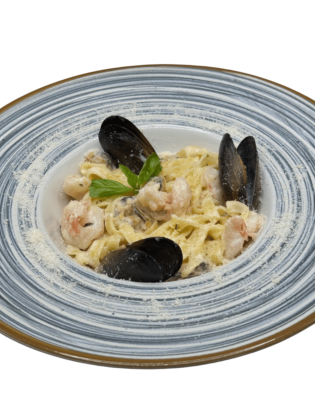 Паста з морепродуками та вершковим соусом