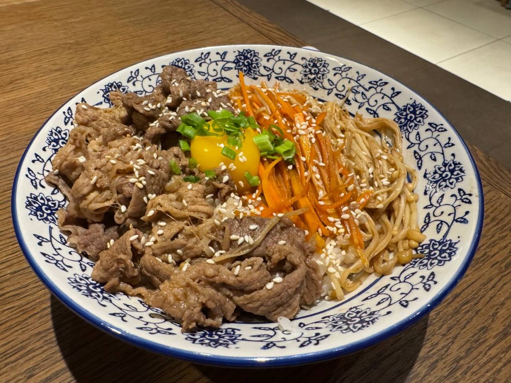 68. Бульгогі / 韩式肥牛拌饭 / Bulgogi
