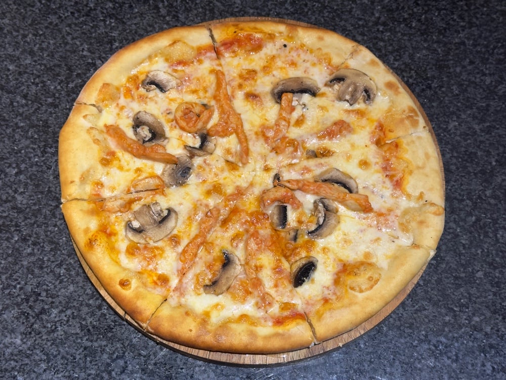 Toyuq gobələk pizza (wolt)