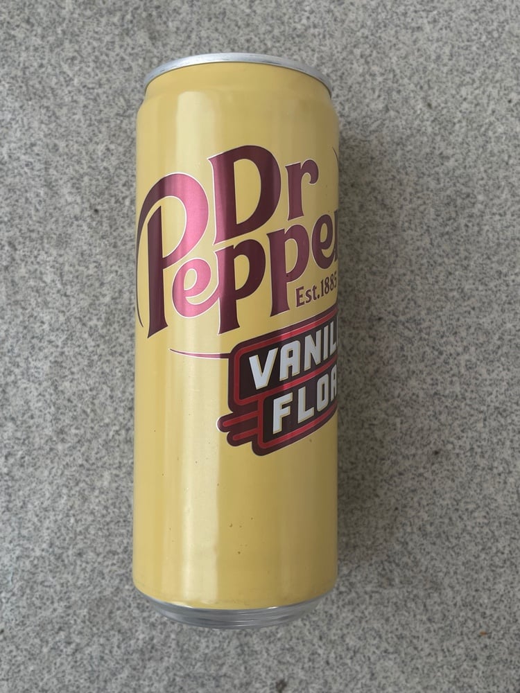 Напій Dr Pepper 330 ml( в асортименті)