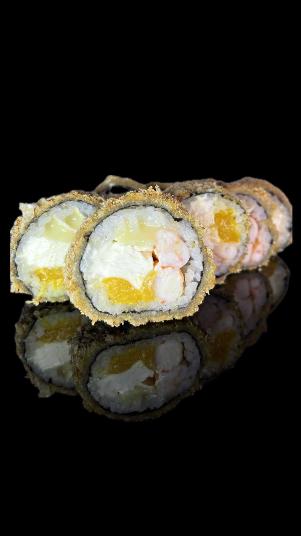 Hot  roll з креветкою та манго