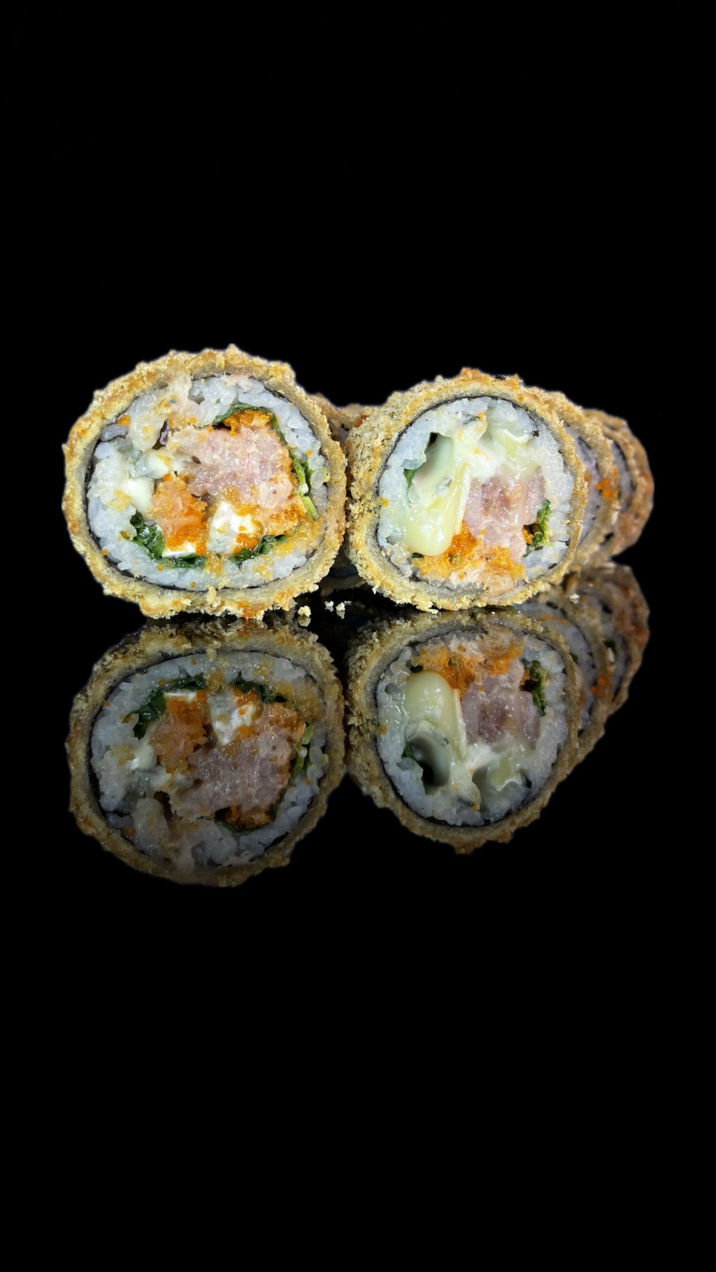 Hot roll з тунцем і сиром камамбер