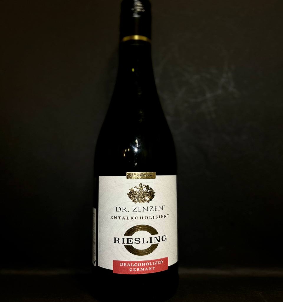 Вино Dr. Zenzen Riesling alkoholfrei. біле б/а 0.75