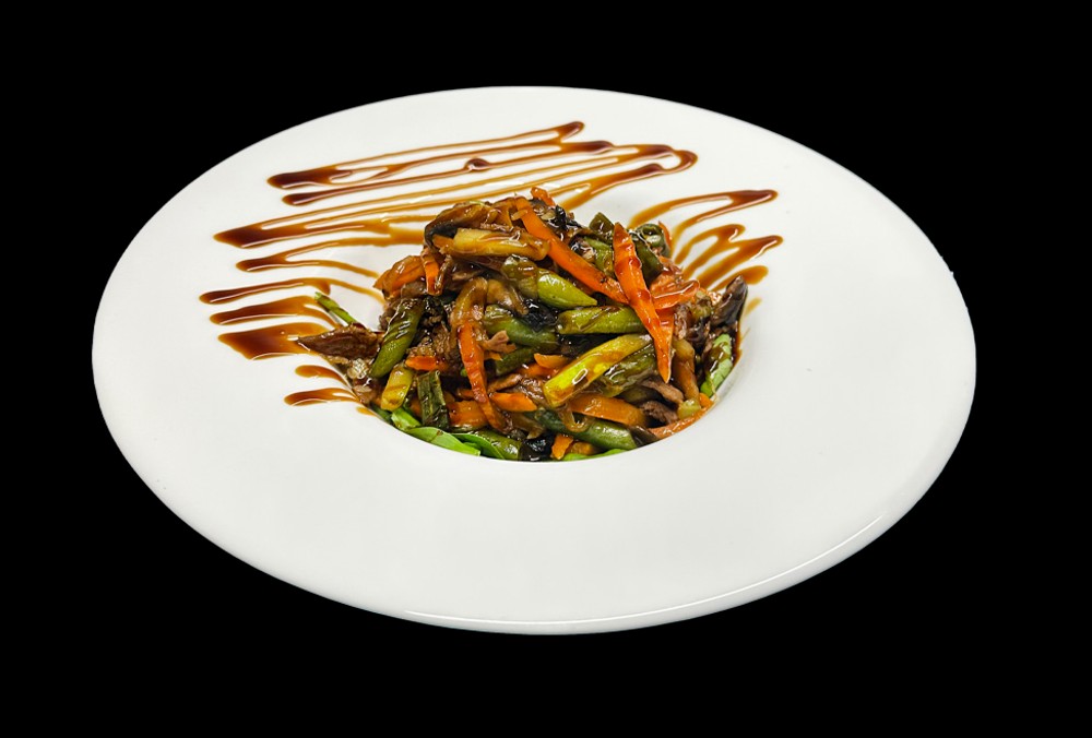 Теплий салат з телятиною