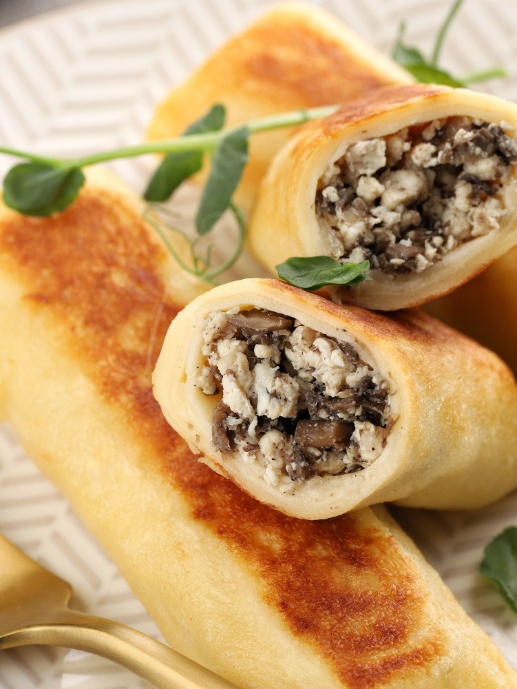 Млинці з куркою та грибами
