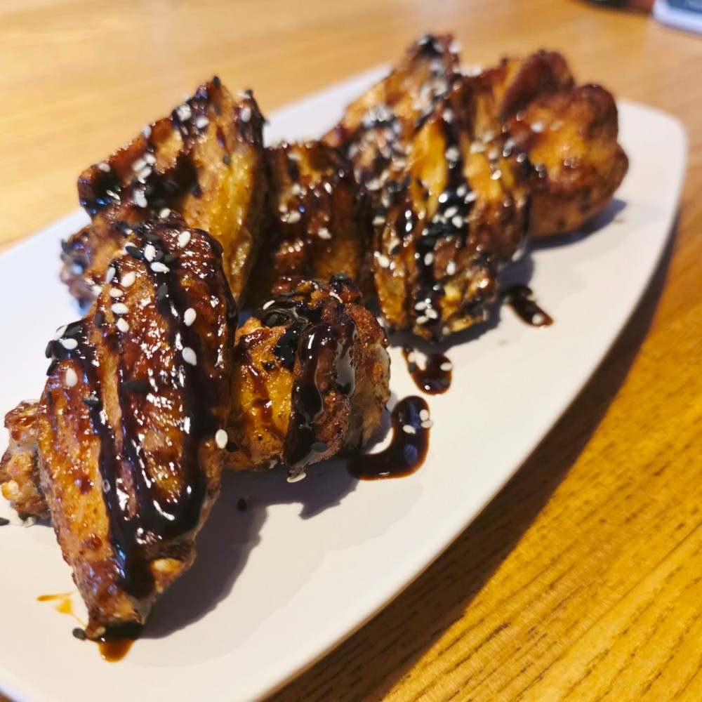 Курячі крильця в соусі Унагі