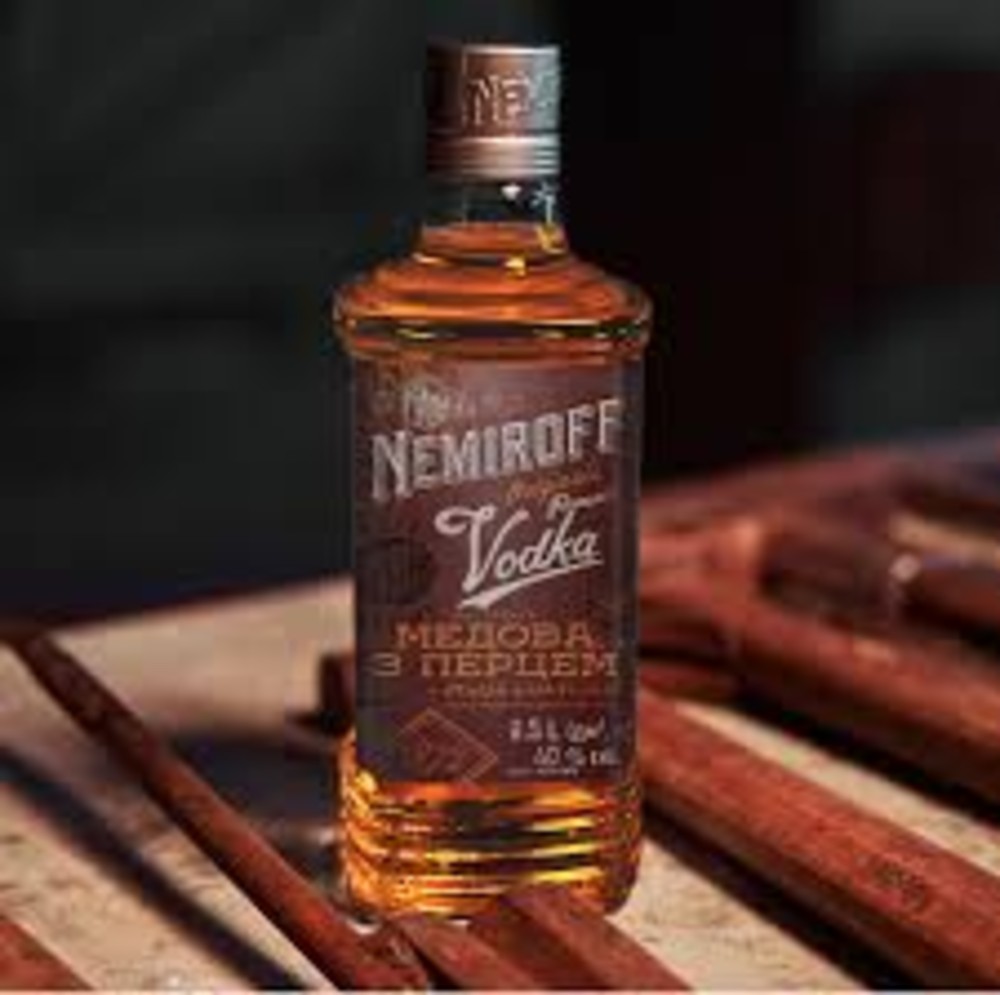 Горілка Nemiroff Медова з перцем 50 мл.