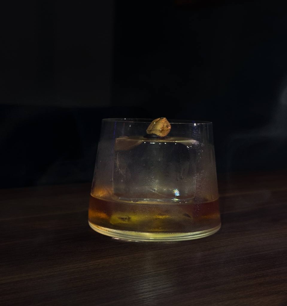 Коктейль Hazelnut Old Fashioned 