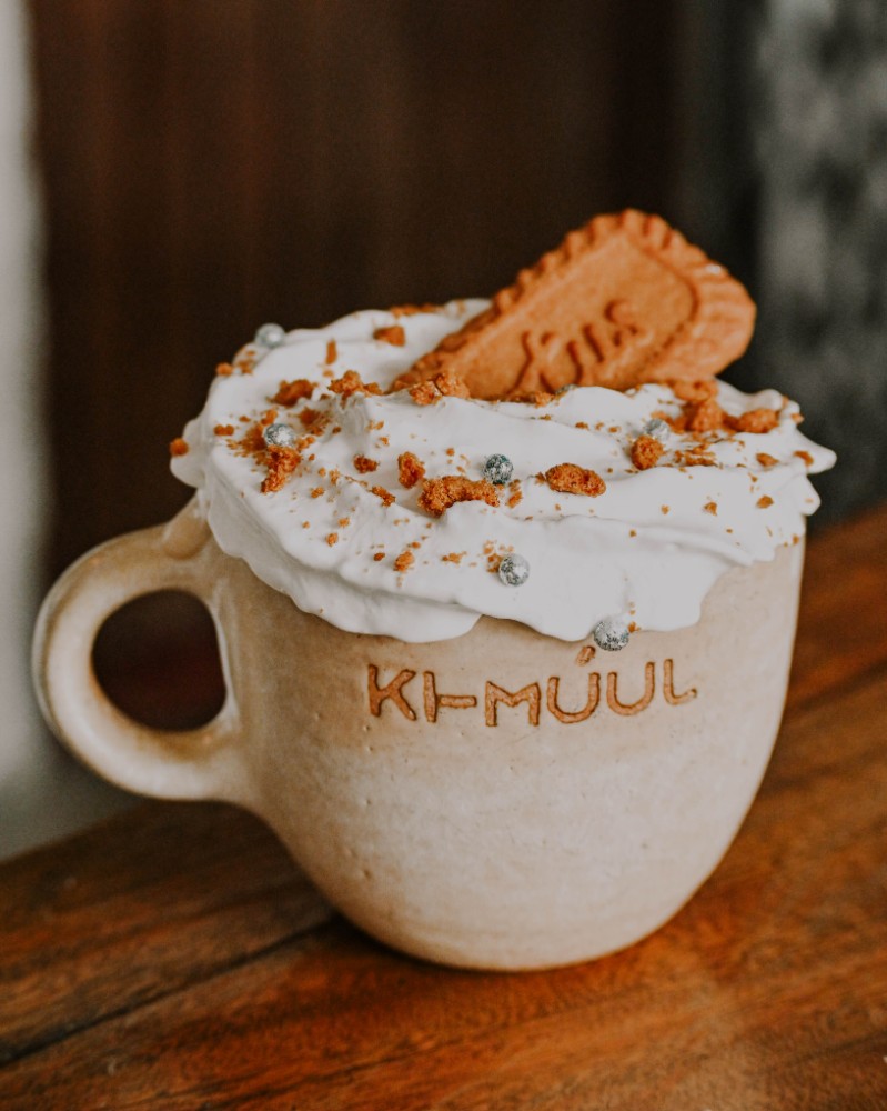 Latte dulce Lotus 8oz 2