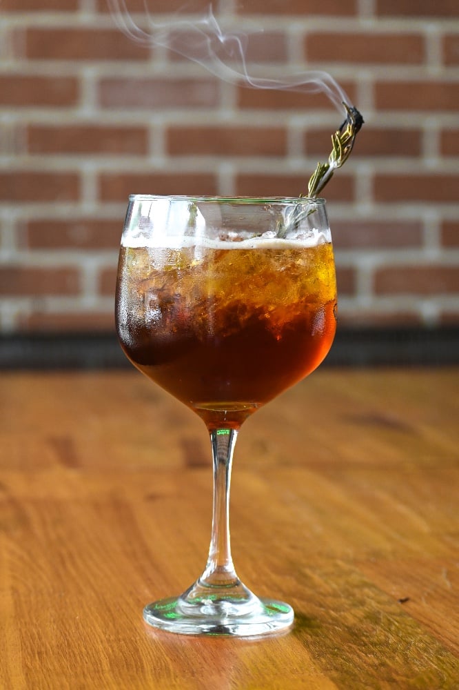 Gin Tonic 1600 Cafe