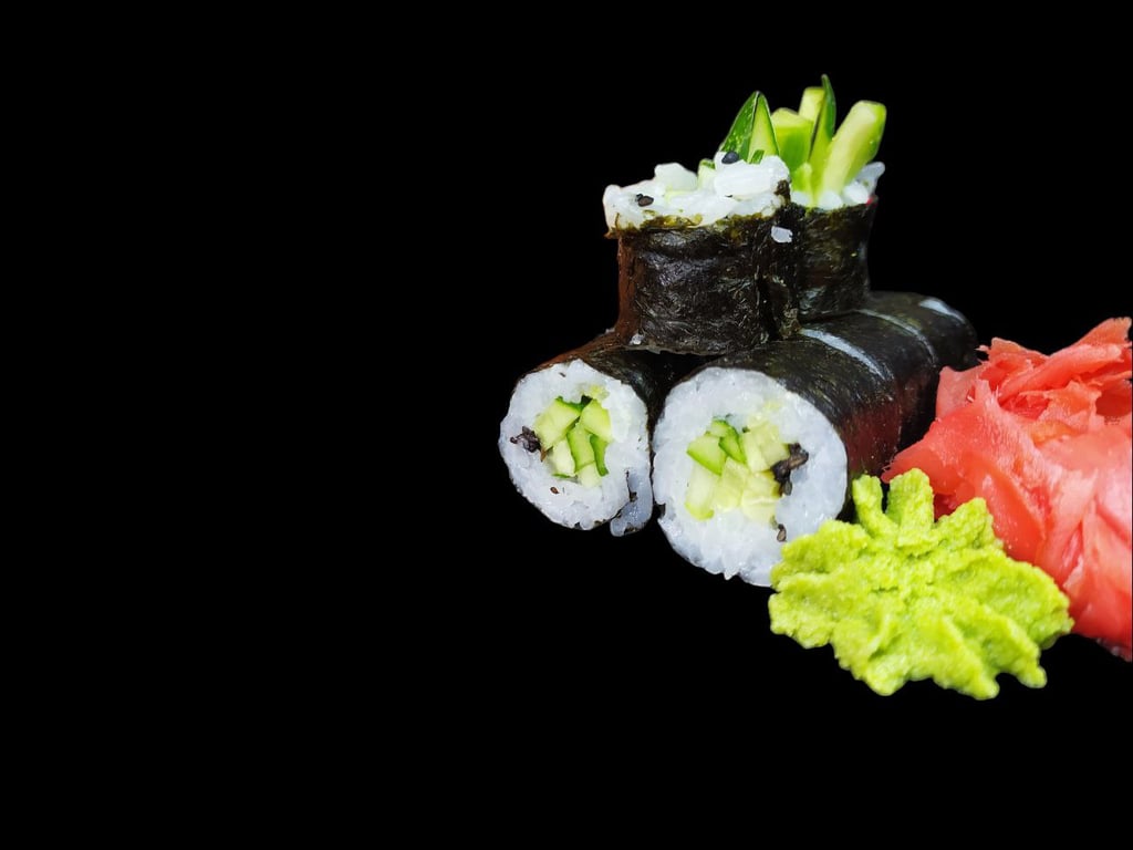 Макі з огірком