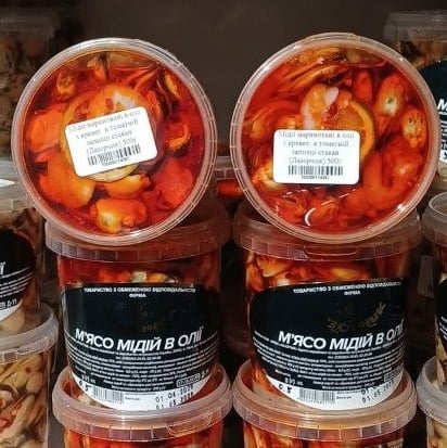 Мідії мариновані в олії з кревет. в томатній заливці стакан (Лазорчик) 500г