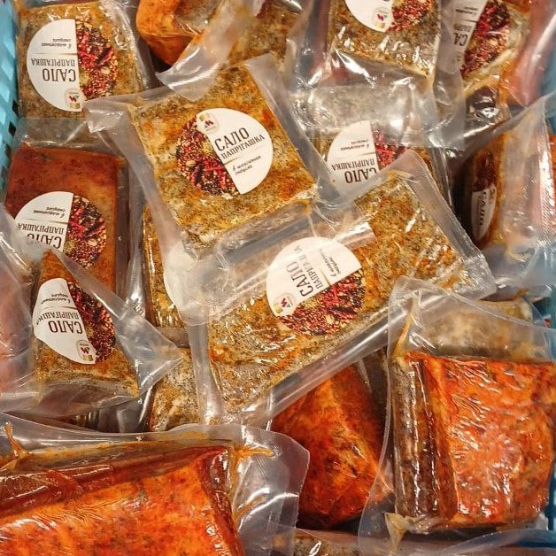 Сало Папрігашка (Миході)