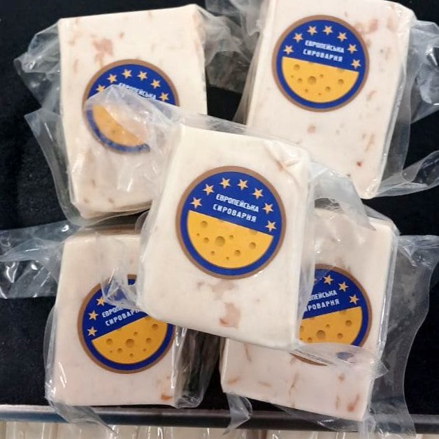 Європейська сироварня СИР твердий АККЕРМАН з піджаркою (цибулею) (Хр)