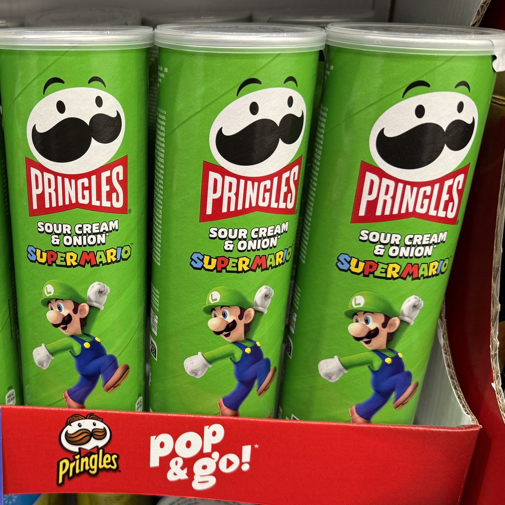 Чіпси Pringles mystery flavour supermario 165г