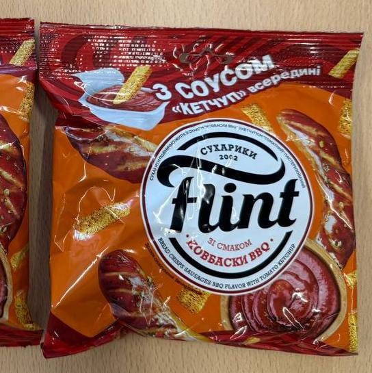 Сухарики зі смаком "Ковбаски BBQ" з кетчупом (2) TM Flint, 65г