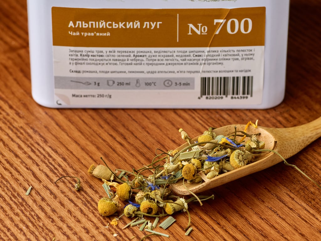 700 Трав’яний з лемонграсом та ромашкою   ‘’Alpine Meadow’’ 700 мл 