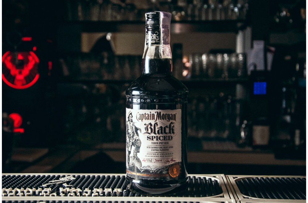 Ром Capitan Morgan Black Spiced