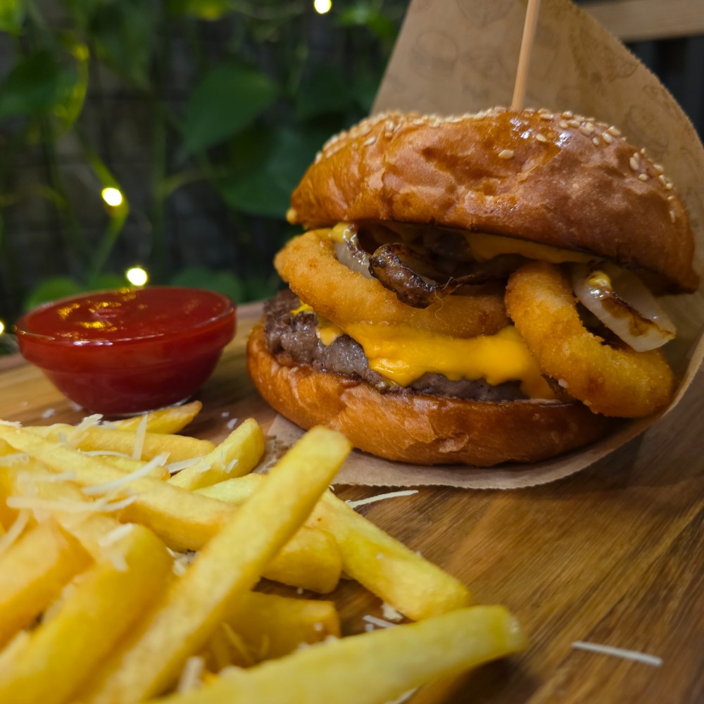 Цибулевий бургер