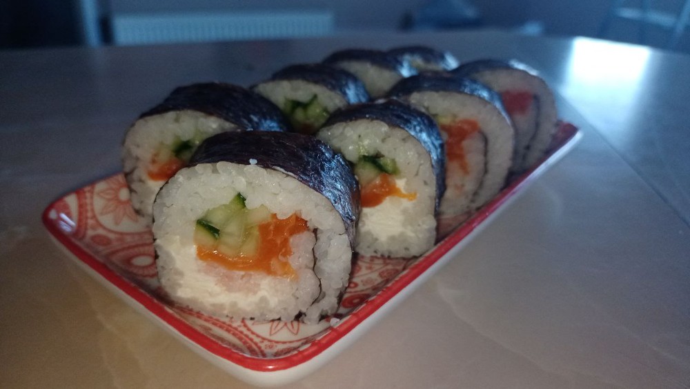 Максі Макі лосось креветка