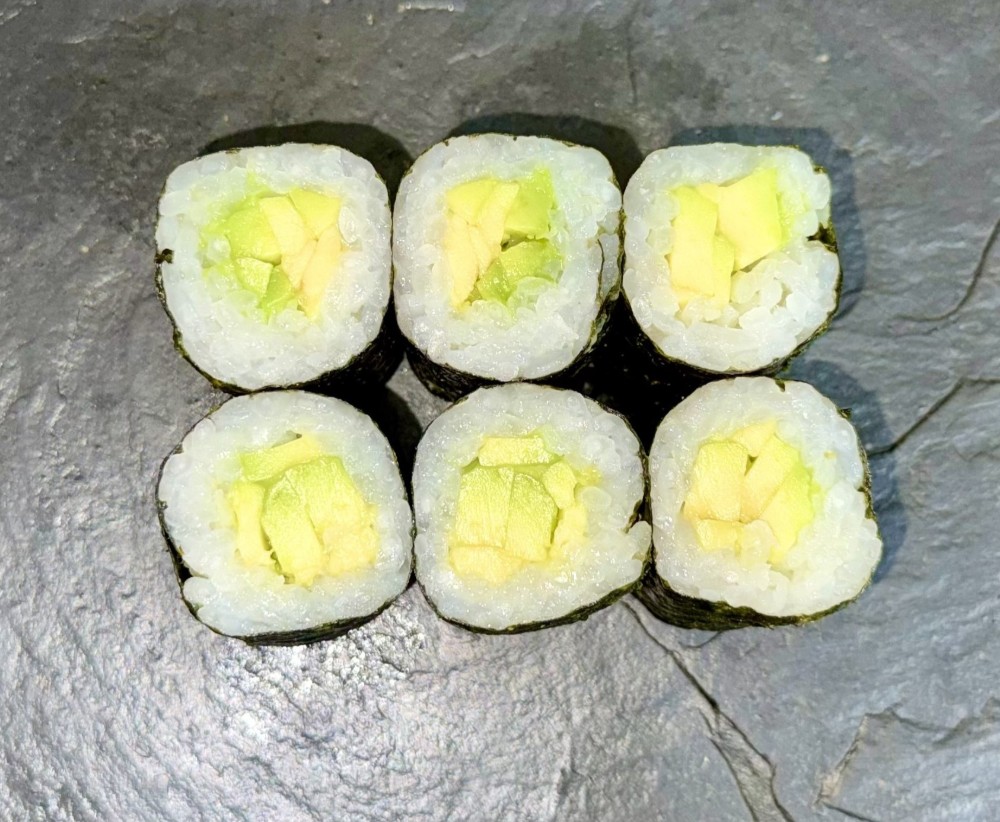 Макі з авокадо
