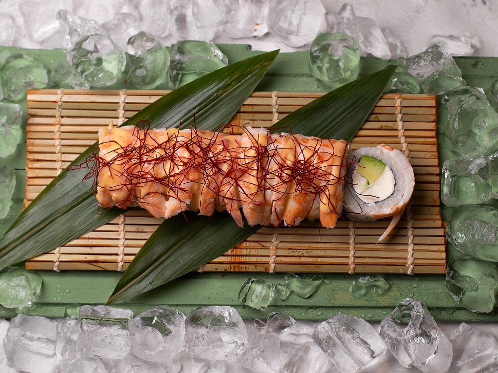 Філадельфія з креветкою та авокадо