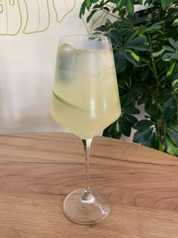 Pina Colada Spritz