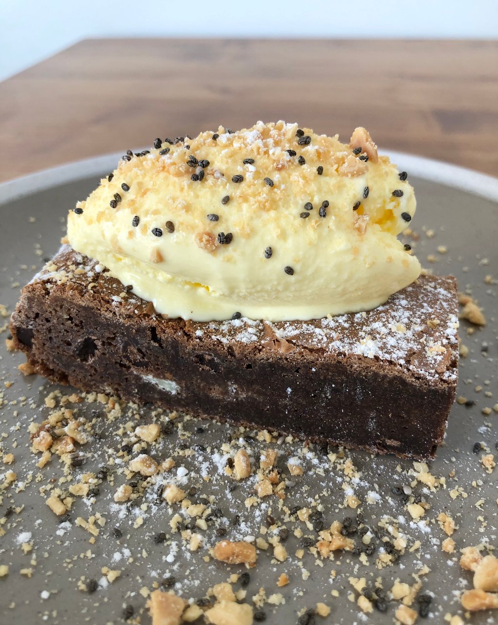 Choc brownie w/ ice cream