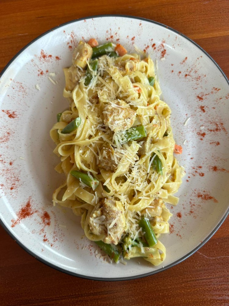 Паста з куркою