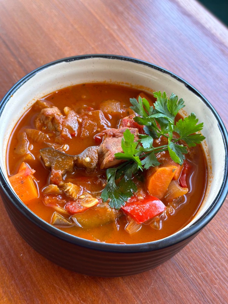 Лагман зі свининою