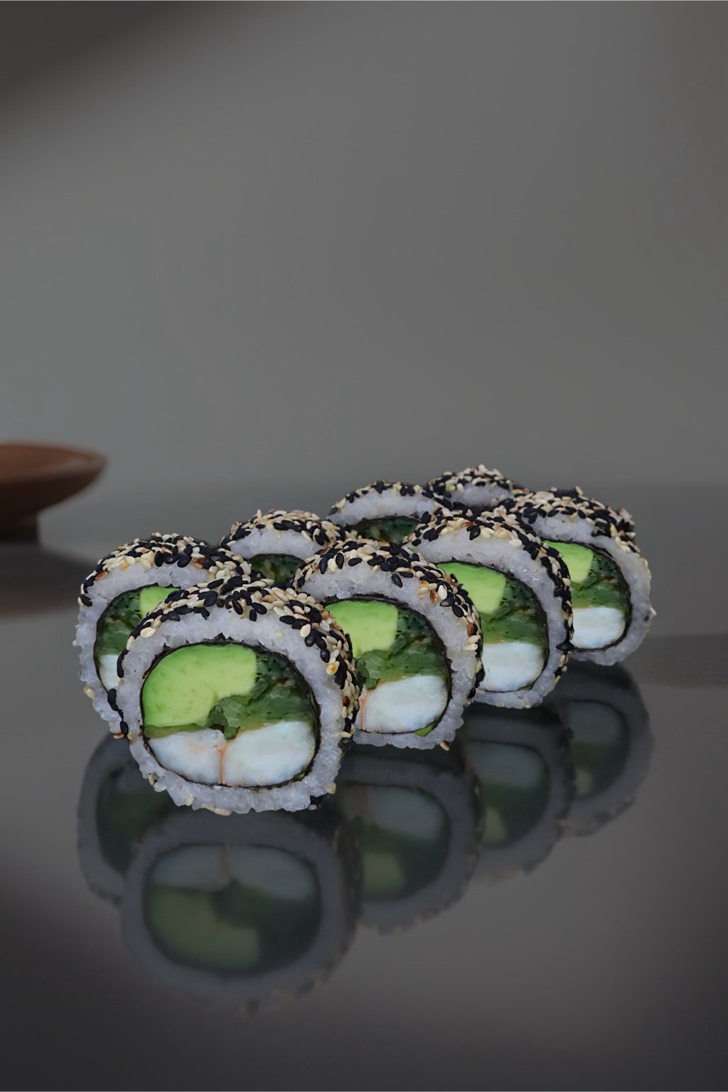 Каліфорнія у кунжуті з креветкою