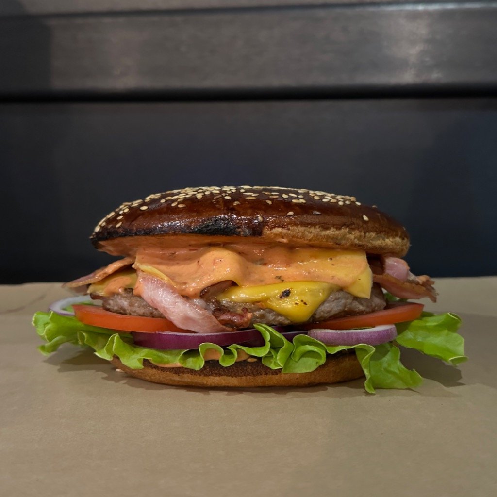 Бургер з Яловичою котлетою