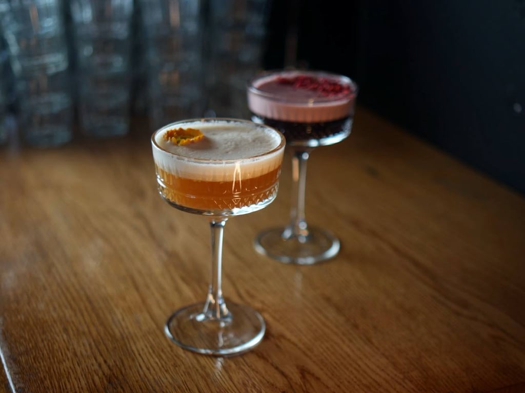 Білий глінтвейн з манго та персиком