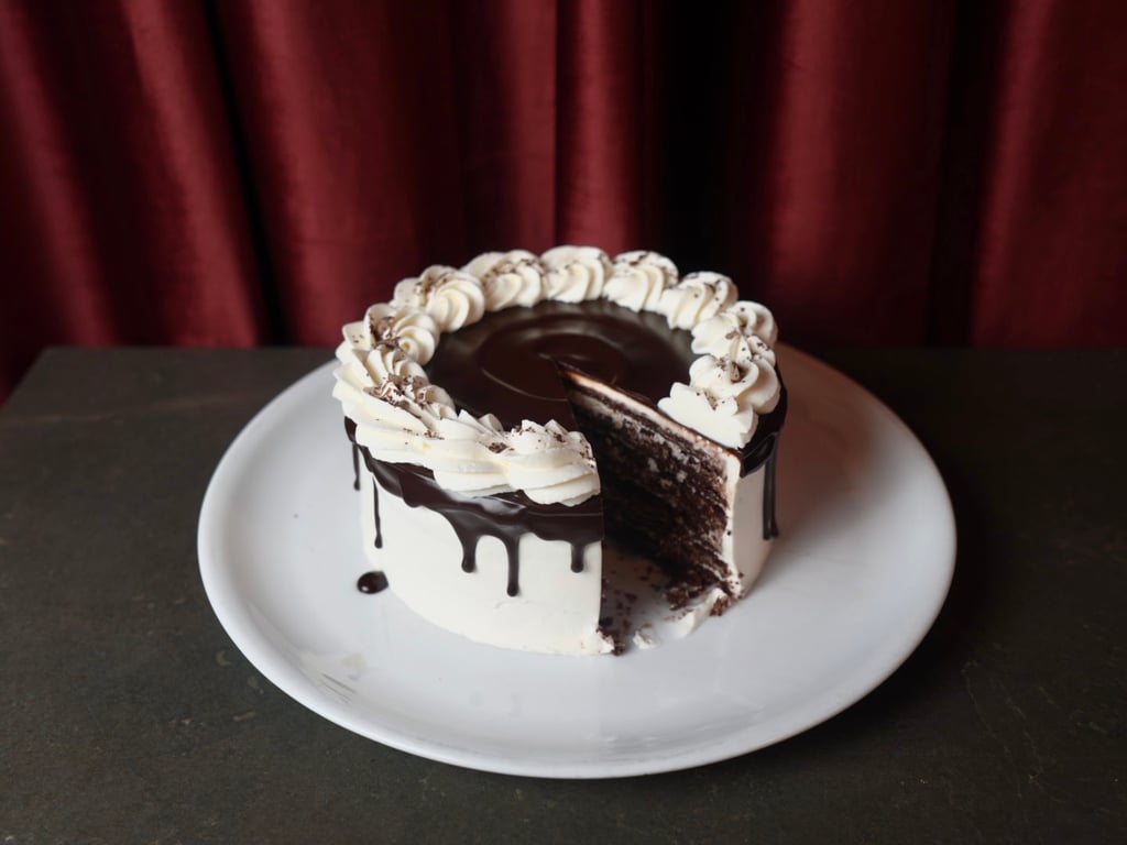 Торт шоколадний з кокосом 