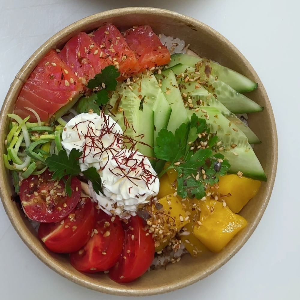 Боул з копченим лососем 250г-)))