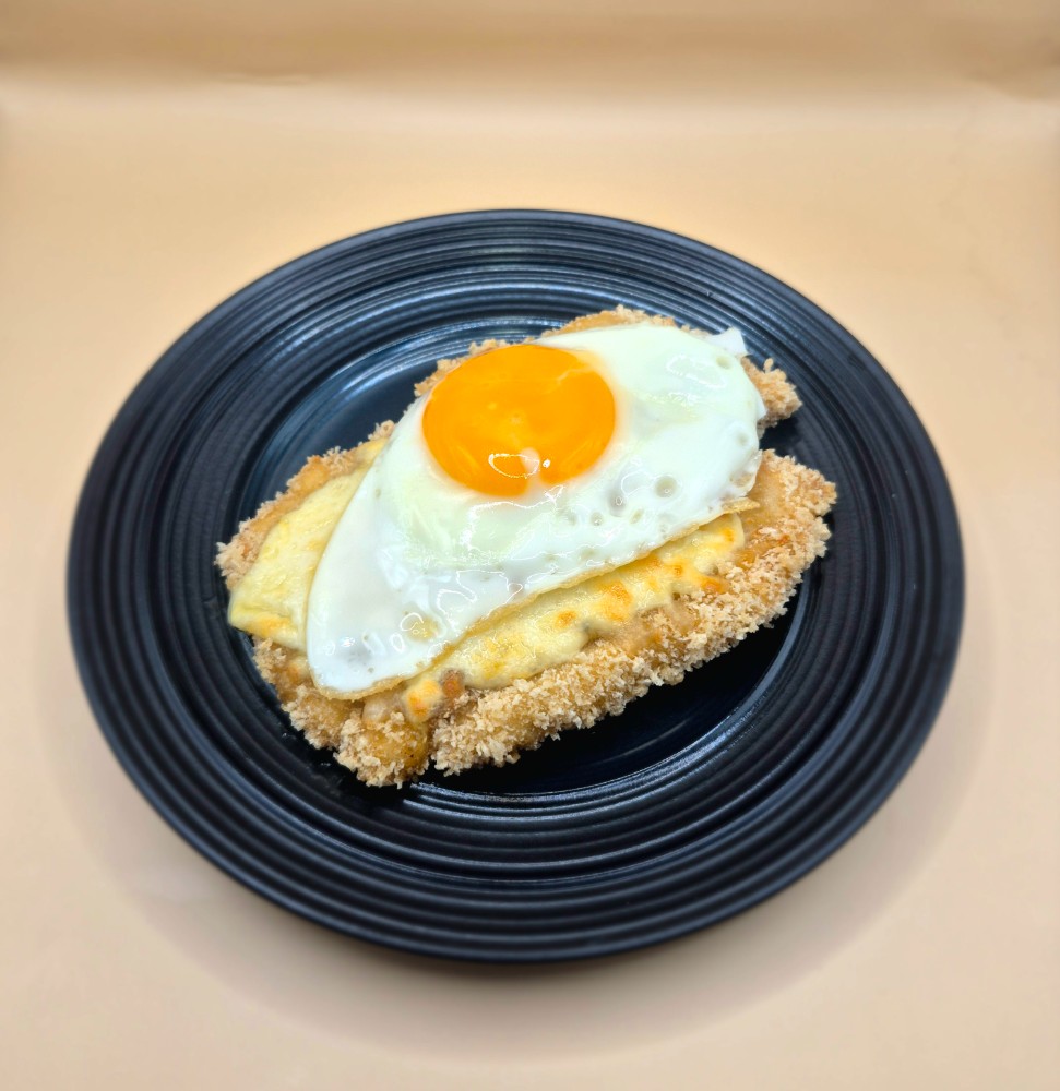 Шніцель курячий з яєчнею