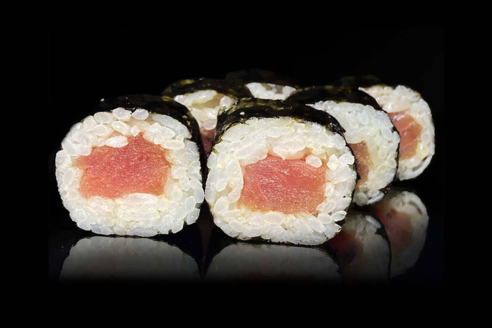 Рол Туна макі