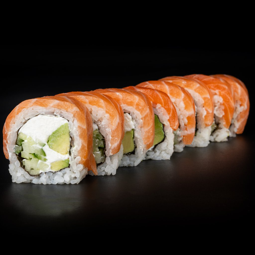 Рол Філадельфія з лососем