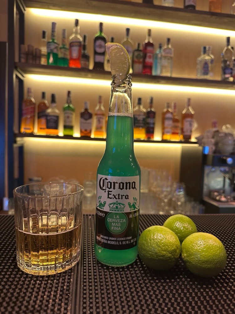 Коктейль Corona Royal Hawaii