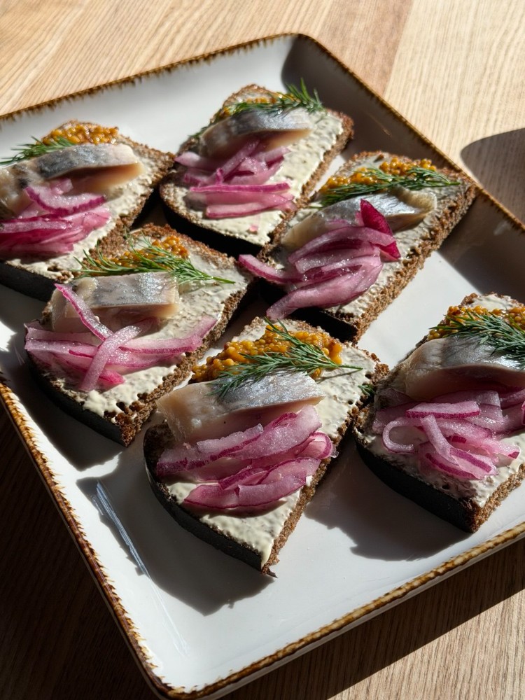 Канапка з оселедцем (6шт)