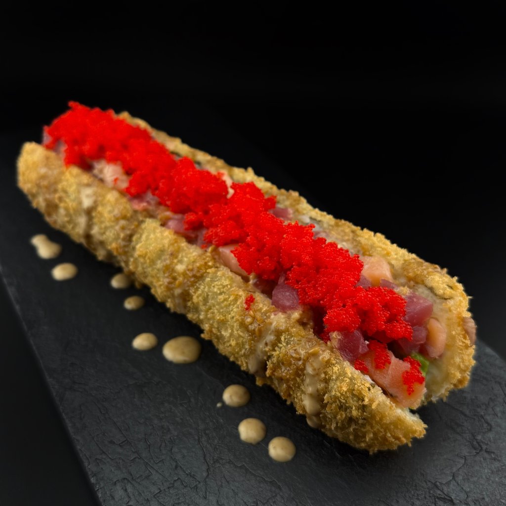 Рол-дог з копченим лососем та тунцем